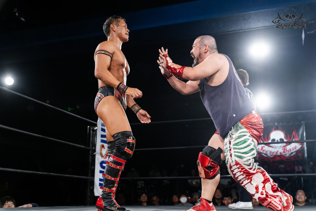 2026-09-15 · Shinjuku FACE. Amigo Suzuki. On the right.