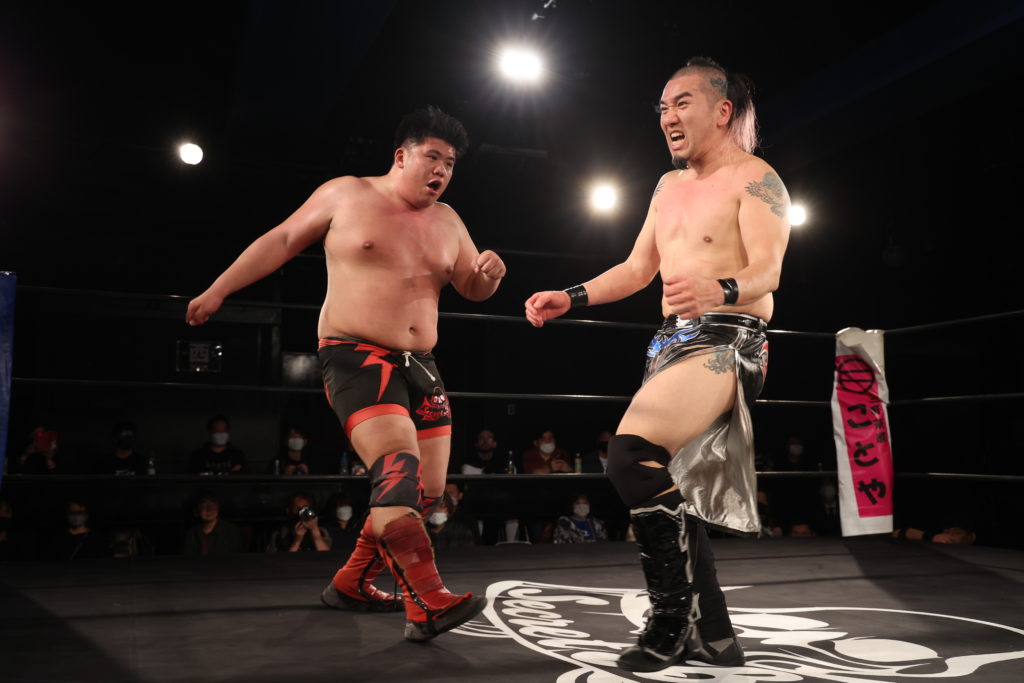 2023-04-09 · Shinjuku FACE. 小川内潤. On the right.